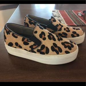Sketchers Leopard Shoes